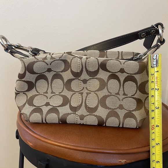 Coach small purse - Picture 5 of 5